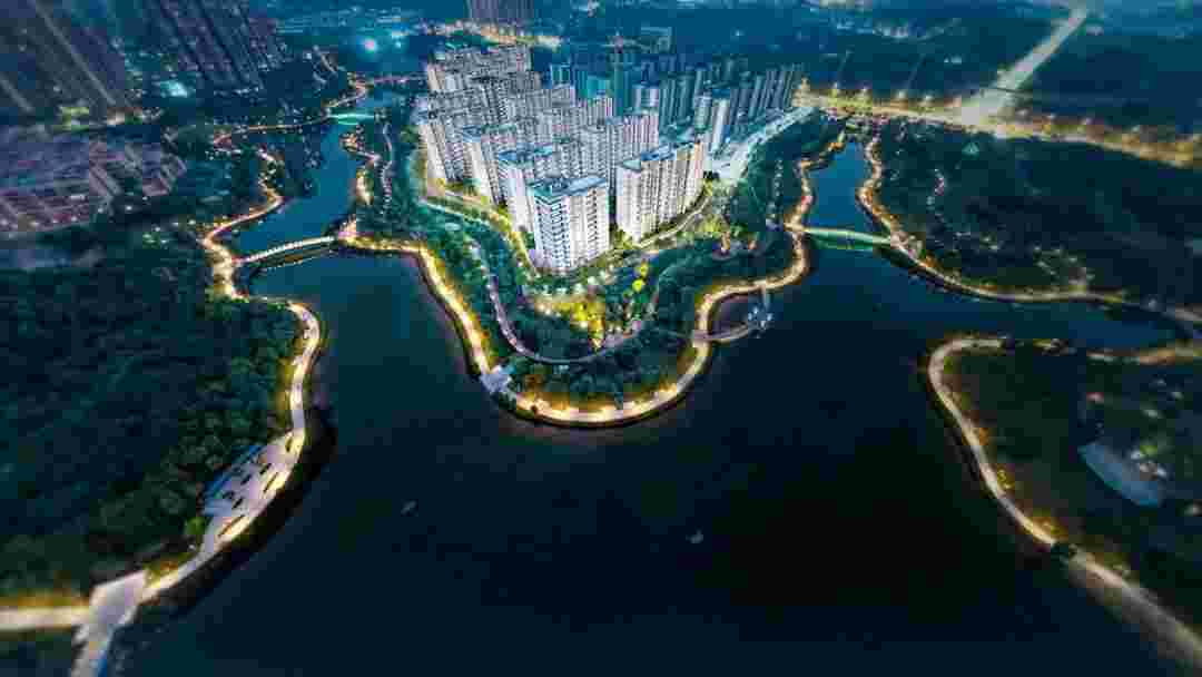 佛山越秀御湖台优缺点怎么样?约95-185㎡三面瞰湖大宅 